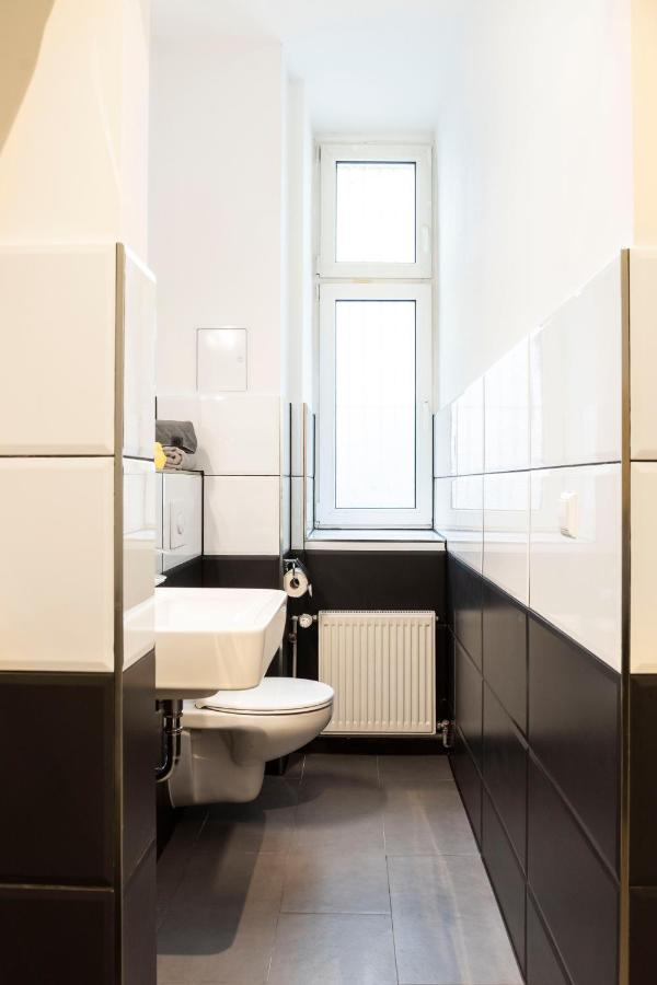 Amazing Apartment 1Br For 7 @Mauerpark Pberg Berlim Exterior foto